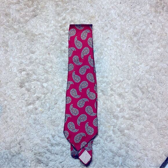 Two: Christian Dior Men’s Neck Ties. Red/Blue Paisley. 100% silk. Pocket scarf. - Picture 3 of 13